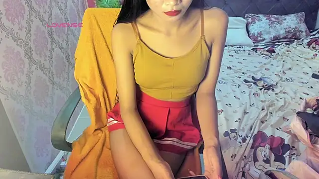 Mica_Jones webcam