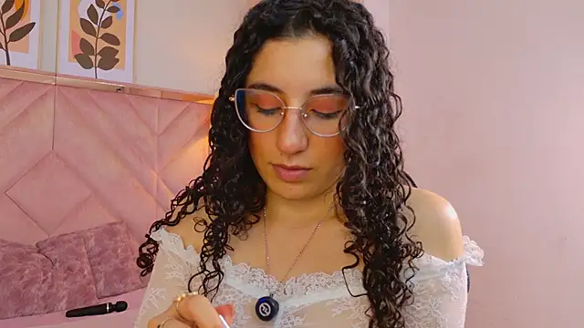 DemiJones_ webcam