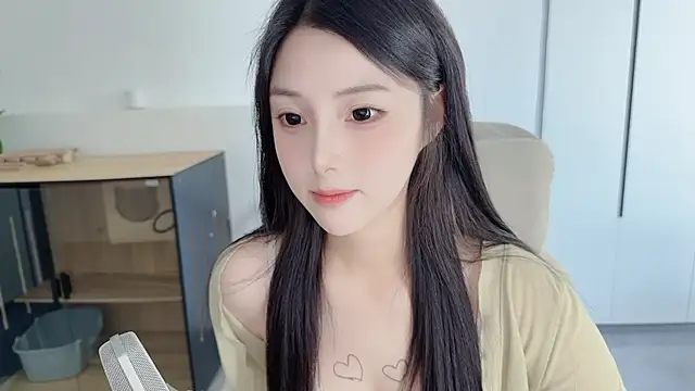 Watch holo_love live on EroticFlix - High definition streams