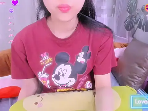julialy_ webcam