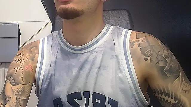 BrandonTate webcam