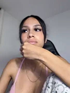 Miaa_love6969 webcam
