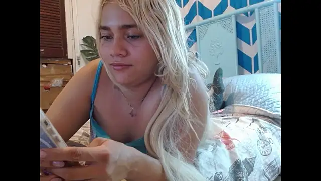 Pretty_Milaa webcam