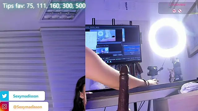 MADISSONLOVE_ webcam