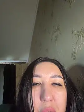 Naughtbaby_2025 webcam