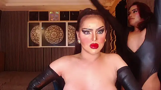 BigCockLatinaTS webcam
