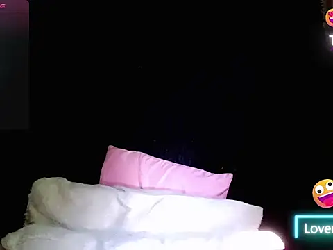 GoddessRaven10 webcam
