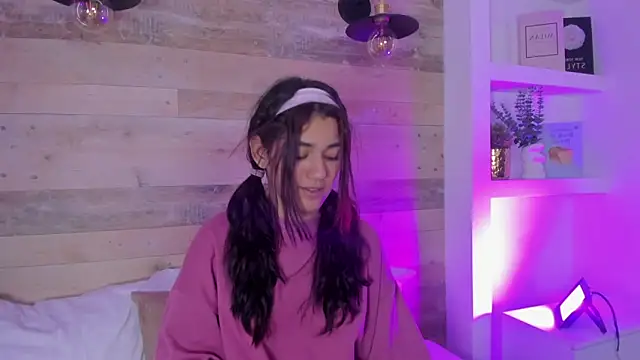 cristin_collins (F teen) - riding dildo