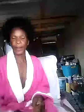 Naughtygrany webcam