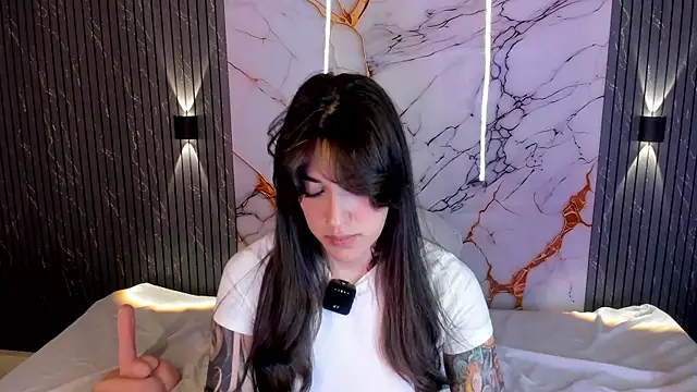 AlexxNoir webcam