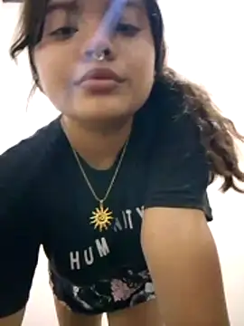 Daniela-Peruana webcam