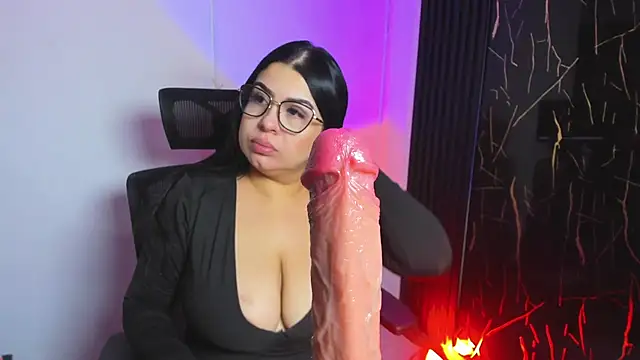 AlessiaFontine live cam on StripChat
