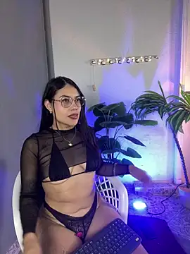 Tesalove_606 webcam