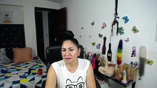 mature_bigboobs10 webcam