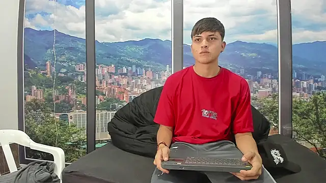 LiamRamirezz webcam