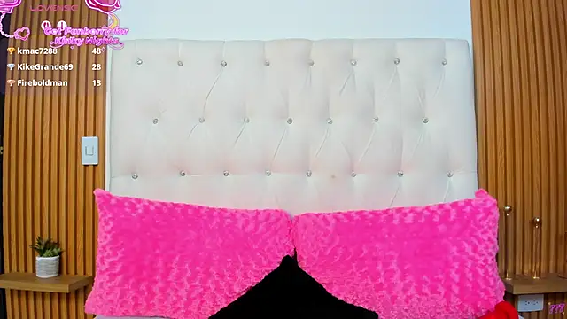 Watch MartinaWestt live on EroticFlix - High definition streams