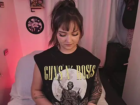 sara_cuteeyes webcam