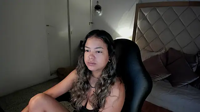dulce_lyraa1 webcam