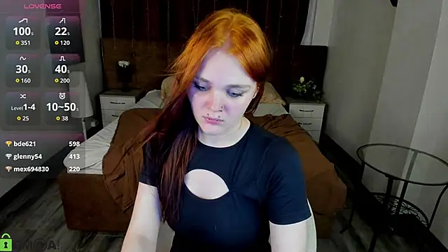 Emilly_Hiil webcam