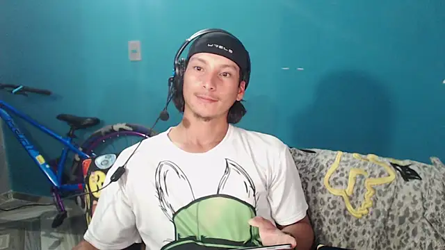 MrKingsaintx webcam
