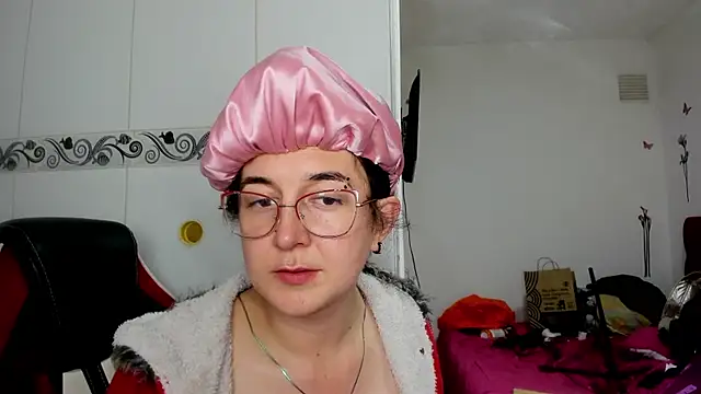 sweet-suck69 - Sweet-Suck69's free webcam - UK Sex Cams