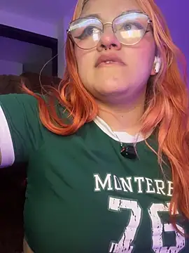Sophia_Weest99 webcam