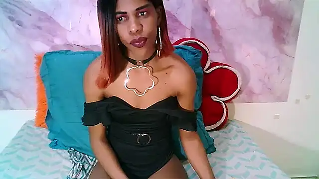 EbonySweetPeach webcam