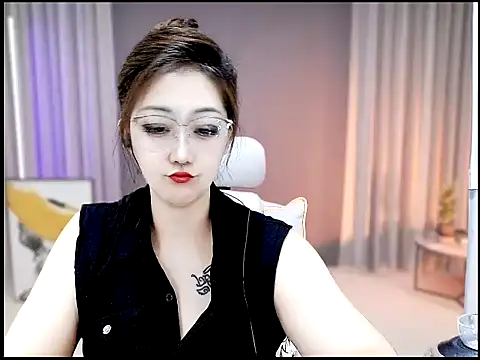 Mimi131499 webcam