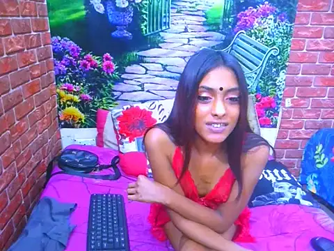 IndianPretty14u2Luv webcam