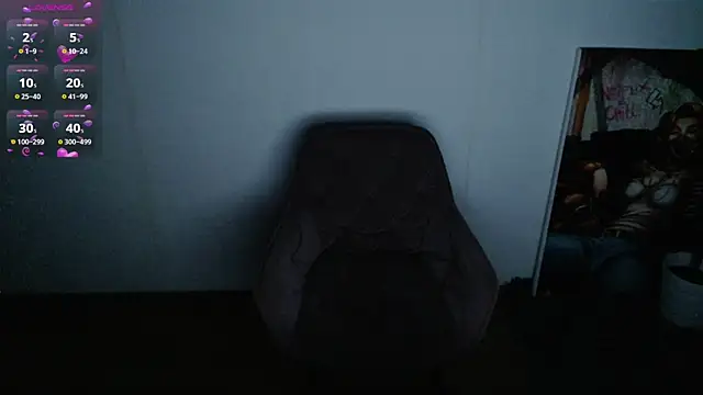 LadyLiia webcam