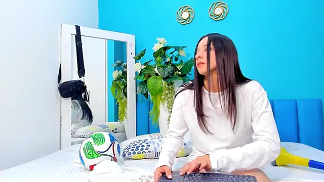 ViictoriiaSaenz webcam