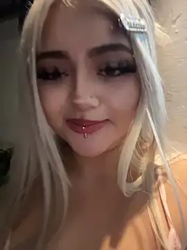 lya_nekko_ webcam