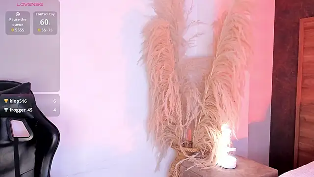 CristineRainn_ webcam