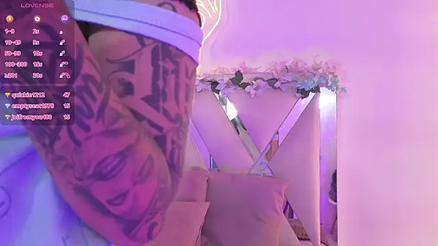 Kiara_tay webcam
