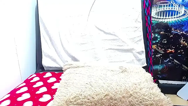 tila_nastyy webcam
