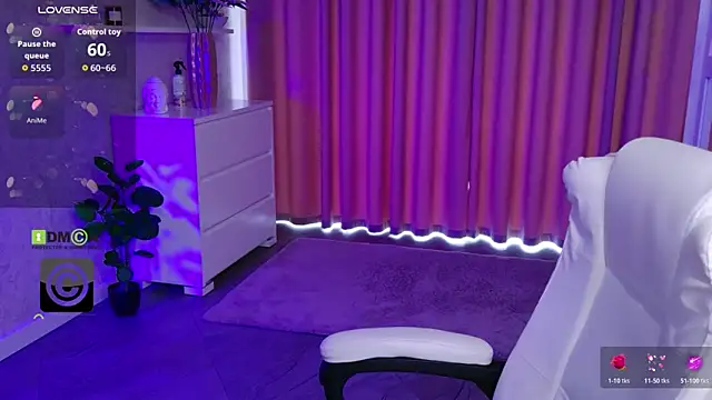 KellyKleine webcam