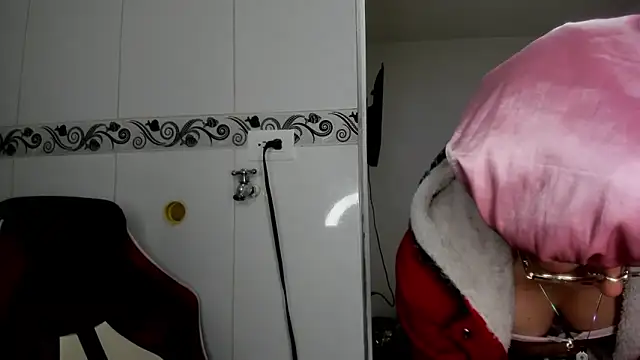 Sweet-Suck69 webcam