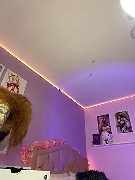 MiaAdams21 webcam