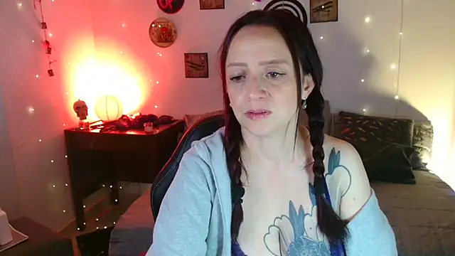 Katicalatinmilf webcam