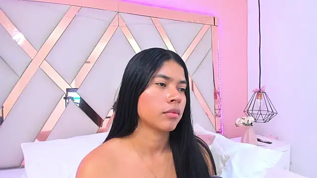samantaa_shy webcam