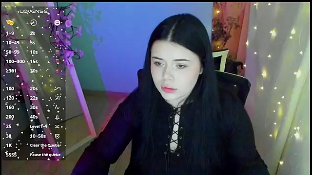Mona_Esty webcam