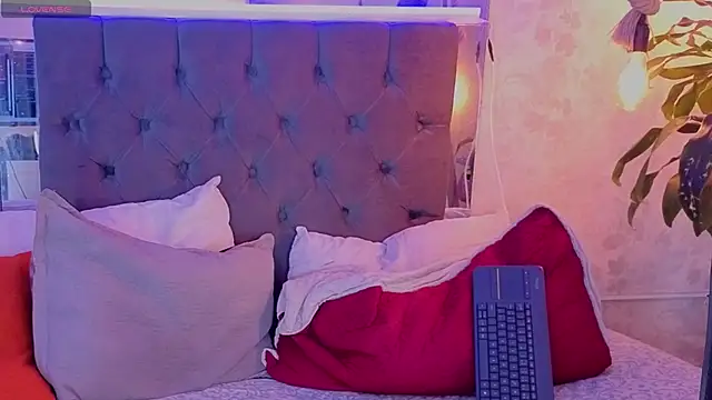 july_quinzel webcam