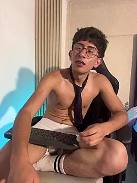 AndyJustgame_ webcam