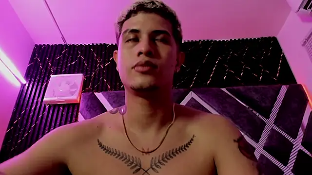 dominic_connor webcam