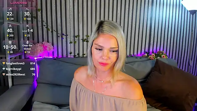 Betty_Brock webcam