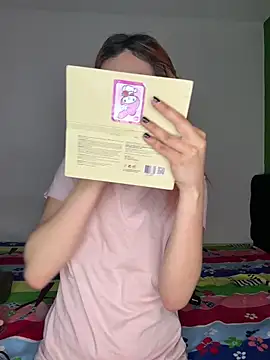 Nana-Komatsu webcam