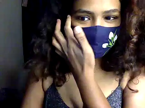 Nisha-moon webcam