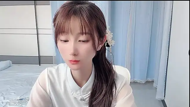 Vivi2222vivi webcam