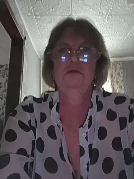 MilashkaCutie50 webcam
