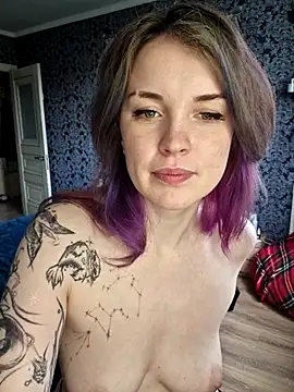 LazyTanukii webcam